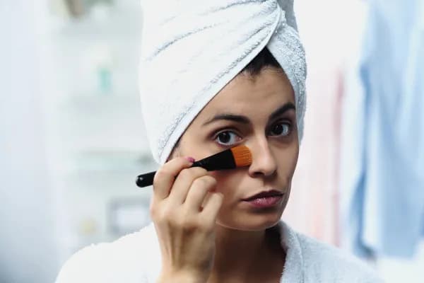 Jak skrócić nos makijażem: 5 skutecznych technik konturowania