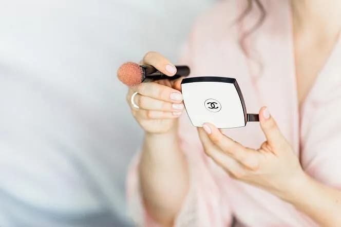 Makijaż dla początkujących: co kupić? Lista niezbędników