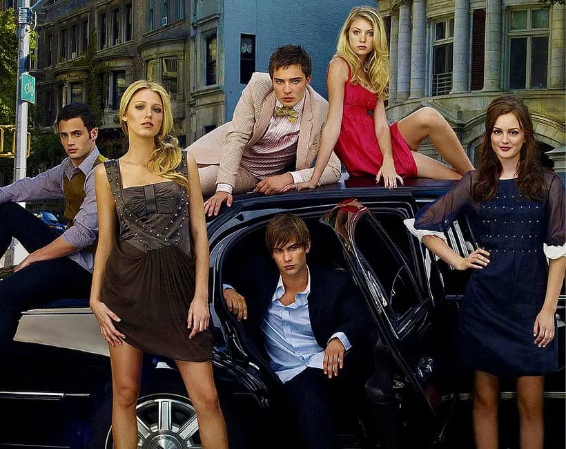 Kim jest Plotkara? Tajemnicza postać z Gossip Girl