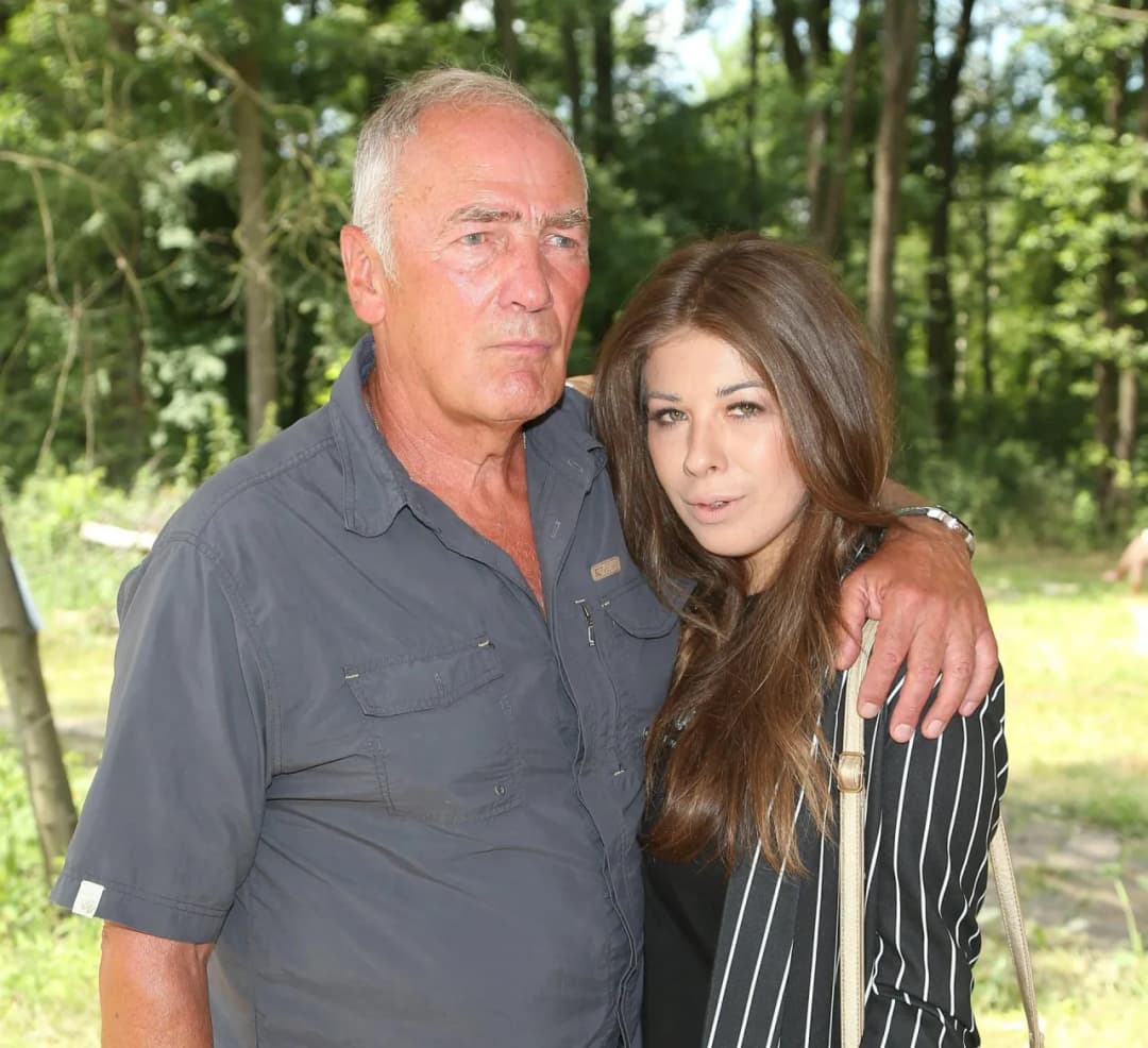 Ile lat ma żona Karola Strasburgera? Zaskakująca różnica wieku